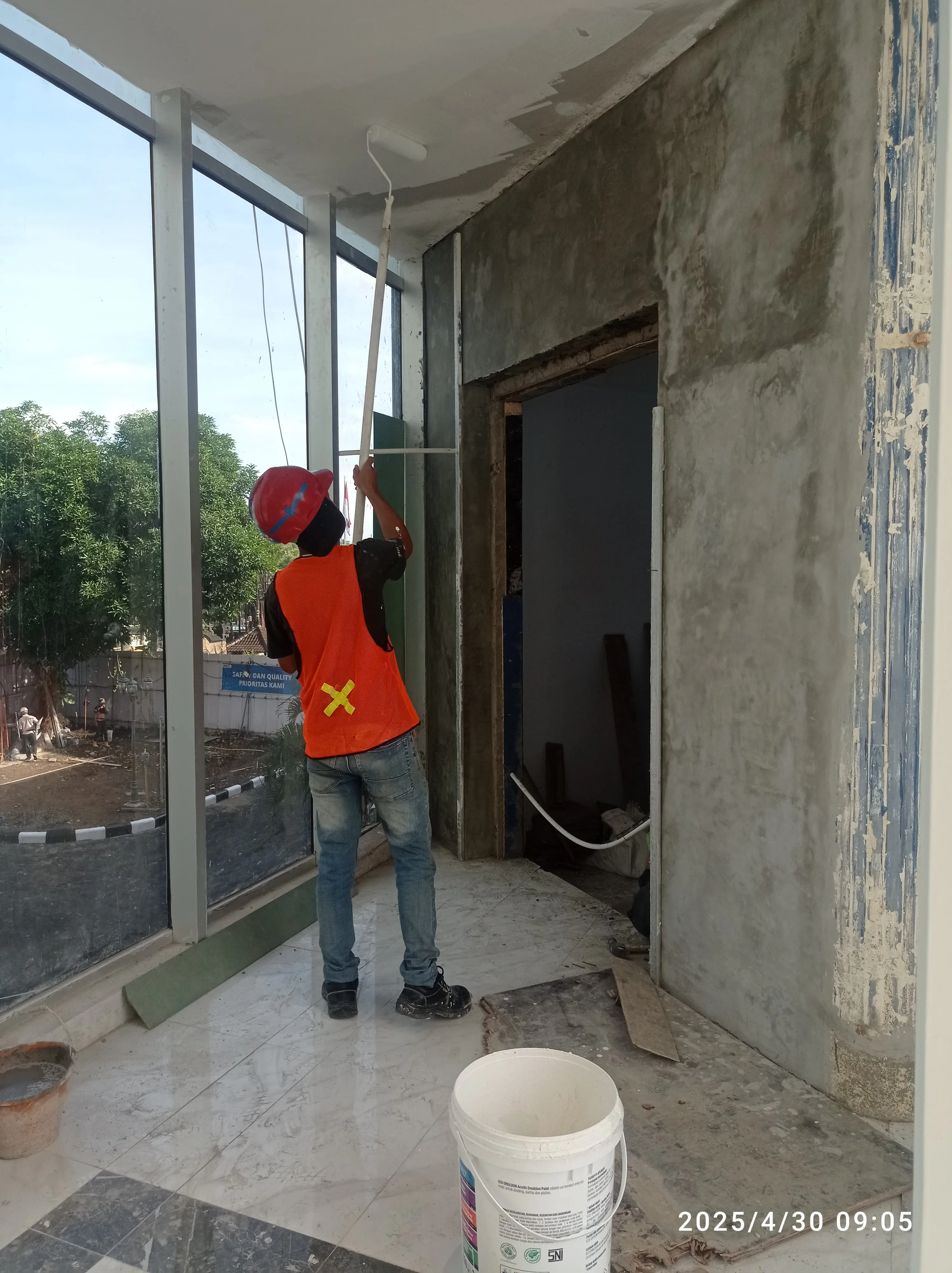 Kondisi sebelum pengecatan Pengecatan Baru Gedung InaTEWS BMKG Tuban, Bali